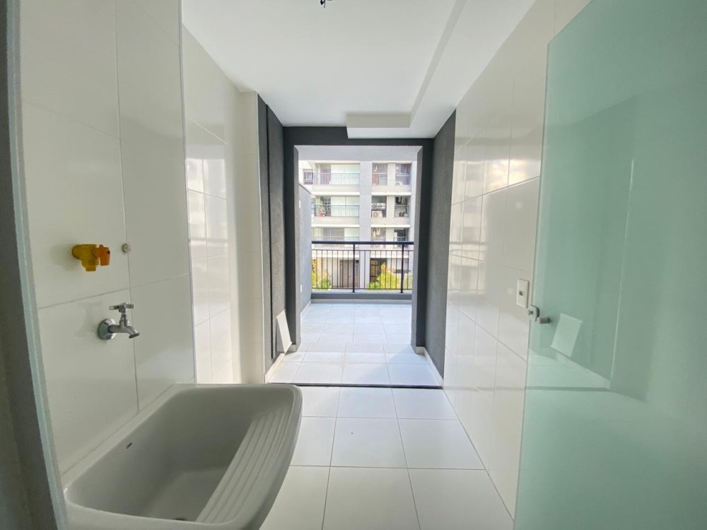 Super lavanderia com varanda extra do garden